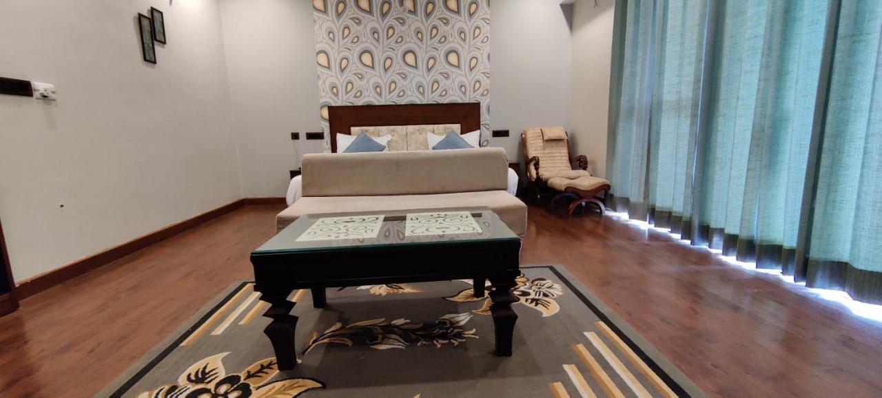 Dreamcatcher Boutique Hotels Bhīm Tāl Dış mekan fotoğraf